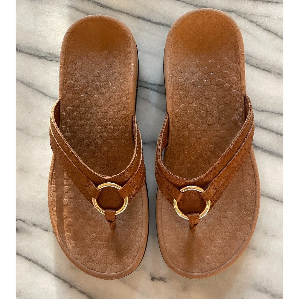 Vionic Flip Flops 7M